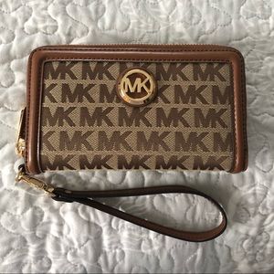 Michael Kors Fulton Large Flat MF Phone Case